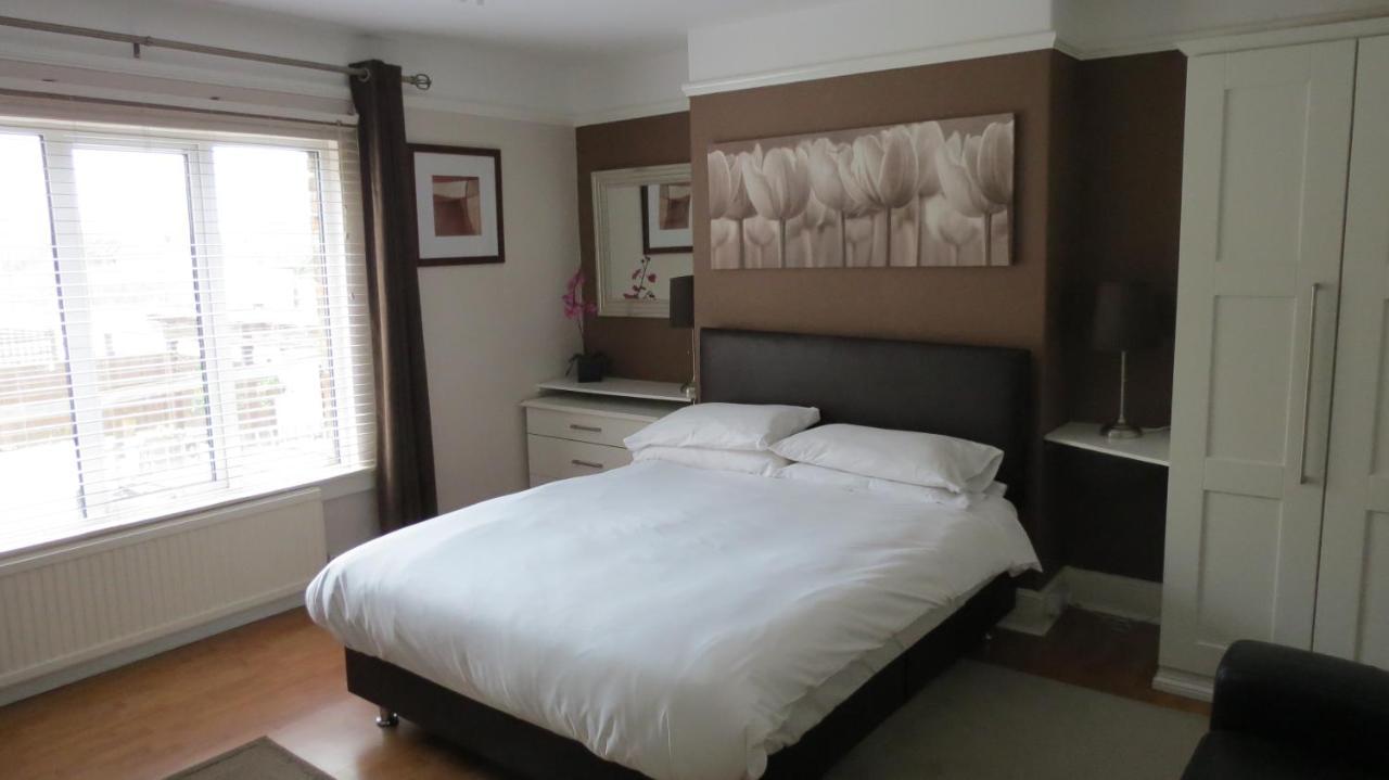 The Lion Waddesdon Hotel Luaran gambar